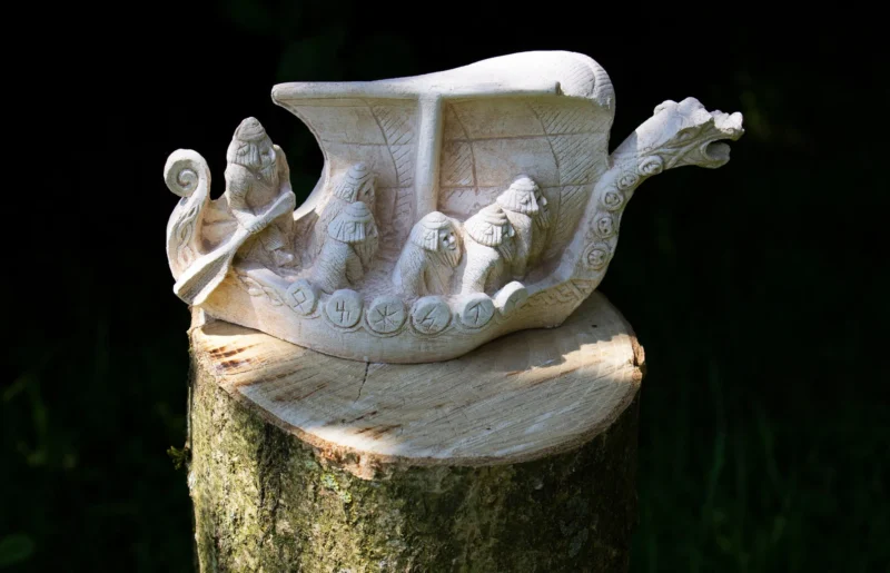 sculpture drakkar